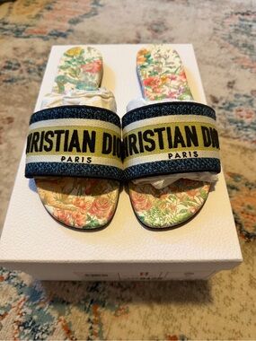 Dior Dway Slides 38.5